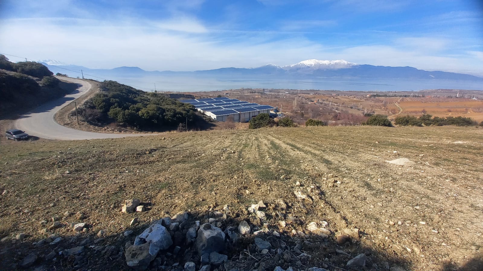  ASFALT YOLA CEPHE HARİKA GÖL MANZARALI GELENDOST YEŞİLKÖY'DE