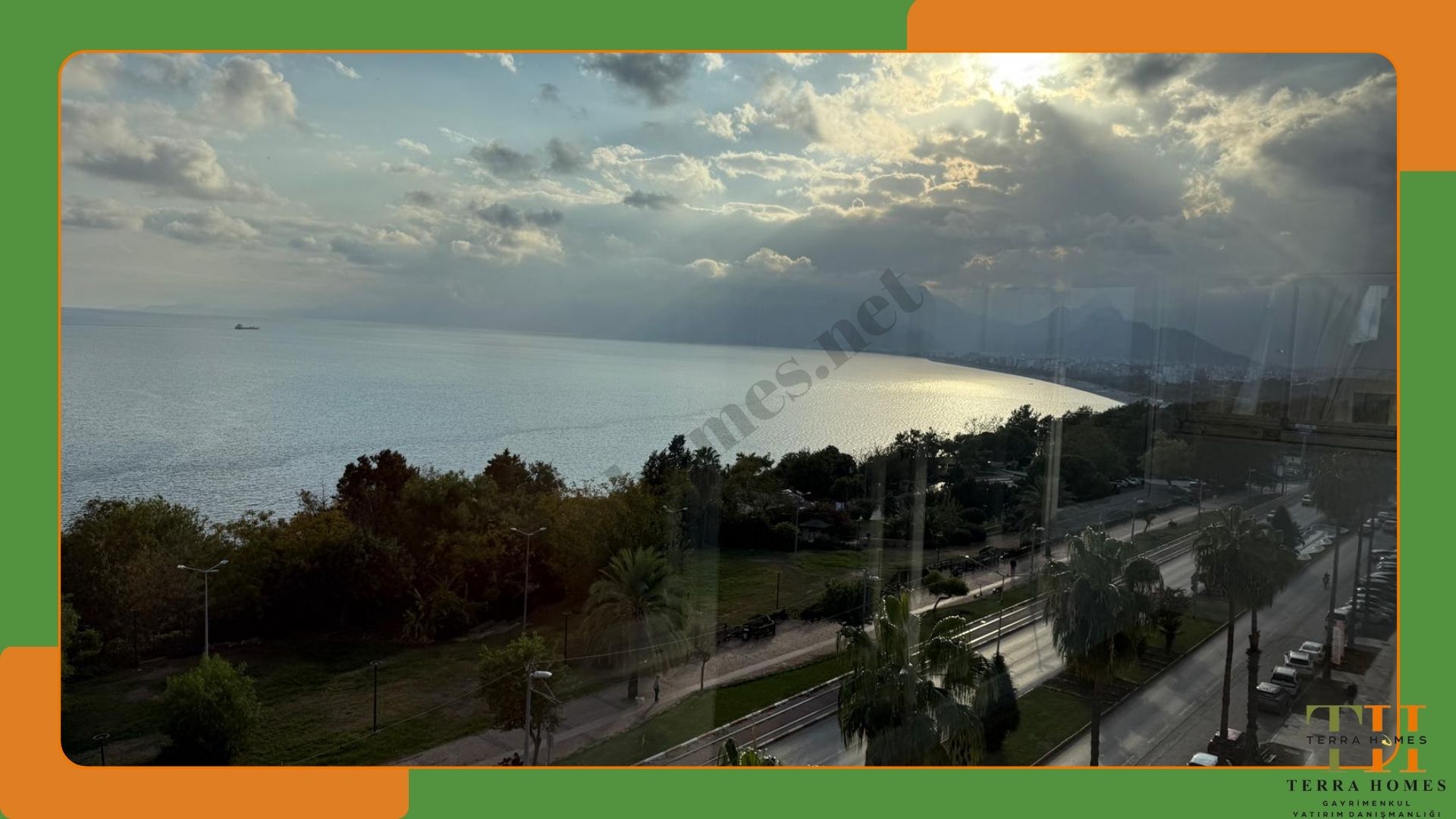 BAHÇELİ EVLER 3+1  FULL DENİZ MANZARALI DAİREMİZ 